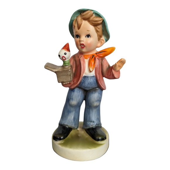 The Hummel Figurine Boy With Jack In The Box 
VINTAGE - Picture 9 of 10